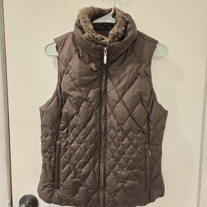 Women's Quilted Brown Vest with Faux Fur Collar